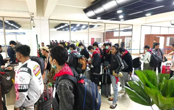 Puluhan WNI yang Diamankan Myanmar Tiba di Indonesia