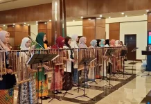 Persembahan Angklung Sambut Kedatangan Presiden Prabowo di Islamabad