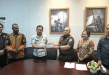 Kejari Jayawijaya Kembalikan Dana Dugaan Korupsi ke Pemda