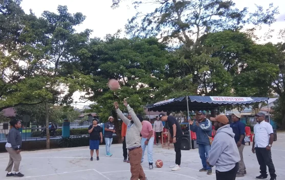 KPA Jayawijaya Gelar Kampanye Lewat Fun Basketball