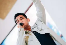 Indra Sinaga Hadirkan Versi Baru Lebih Dari Bintang