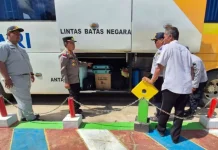 Polsek Sekayam Pastikan Lalulintas Nataru Aman Tertib