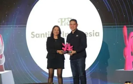 Santika Indonesia Raih Penghargaan Marketeers Digital Marketing Heroes-2025