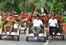 Mas Rusdi Serahkan 100 Becak Listrik Presiden Prabowo