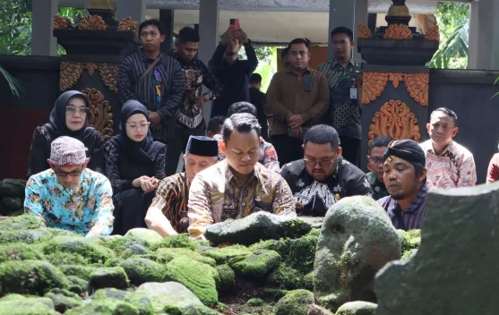 Peringati Hari Jadi ke-195, Bupati Purbalingga Ziarah ke Makam Leluhur
