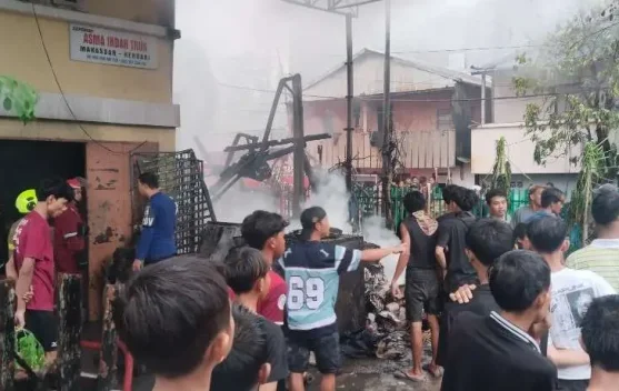 Kantor Ekspedisi Gatot Subroto Dilalap Sijago Merah