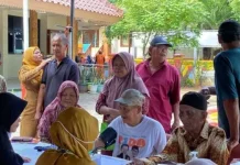 Ratusan Lansia Pulau Harapan Ikuti Pemeriksaan Kesehatan