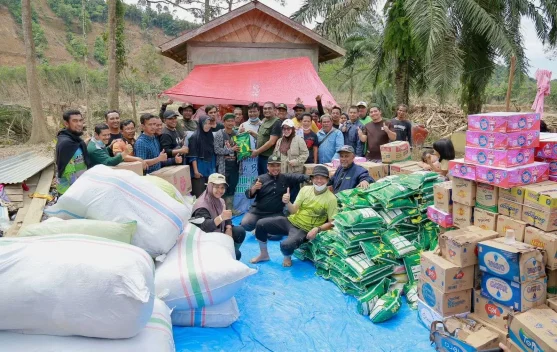 Kemenag Aceh Besar Salurkan 10 Ton Bantuan Bencana 