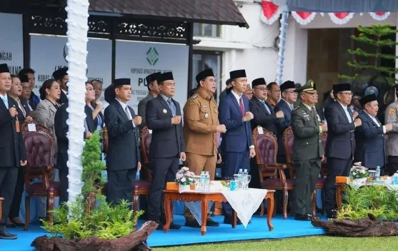 Bupati Barut Hadiri Harbak PU ke-80 Tingkat Provinsi
