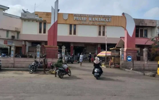 Harga Barang Kebutuhan Pokok di Pasar Wamanggu