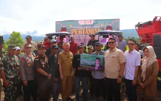 Kapolres Sigi Hadiri Penyerahan Alsintan 