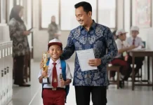 Apa Itu Gerakan Ayah Mengambil Rapor ke Sekolah?