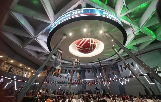 Kaleidoskop Ekonomi 2025: Meniti Jalan di Masa Transisi