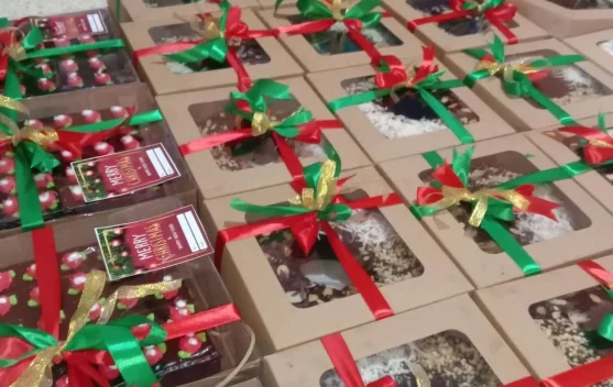 Aqila Cake Banjir Pesanan Saat Natal