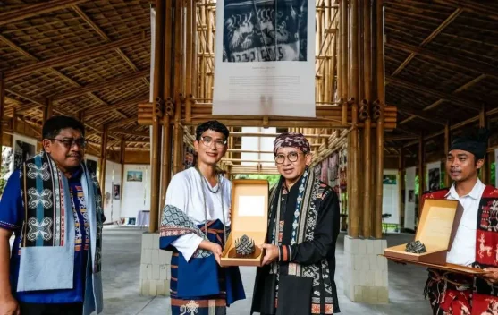 Rumah Ibu Bumi Inaugurated in East Sumba to Preserve Tenun Heritage