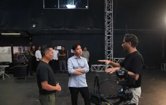 VP Gibran Visits Film Studio Utilizing Extended Reality