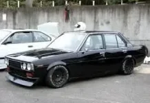  Corolla DX Sedan Legendaris yang Tangguh dan Irit