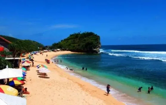 Hundreds of Thousands Visit Gunungkidul During Christmas Holidays