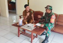 Babinsa Pulau Laut Gelar Komsos