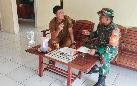 Babinsa Pulau Laut Gelar Komsos