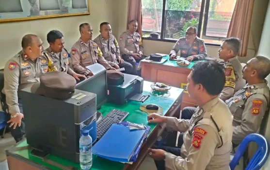 Unit Binmas Polsek Ubud Anev Bersama Kanit Binmas