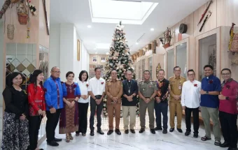 Wagub Krisantus Hadiri Open House Natal Keuskupan Pontianak