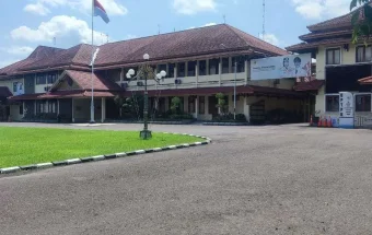 Mangkrak Setahun Lebih, Eks Kantor Pemda Sragen Jadi Sorotan