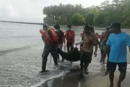 Satu Korban Lakalaut Waindu Ditemukan, Jazad Dievakuasi Ke RSUD Serui