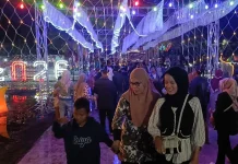 Festival Lampu Batang, Kesederhanaan Warga Rayakan Tahun Baru 