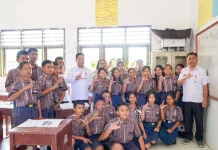 Bupati Humbahas Kunjungi SMPN 021 Sigalogo
