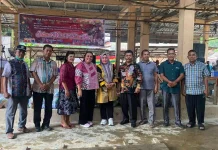 Ketua TP-PKK Tapteng Ikuti Ibadah Syukuran Tahun Baru