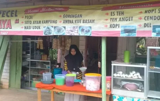 UMKM Membantu Kebutuhan Pendidikan dan Dapur Warga