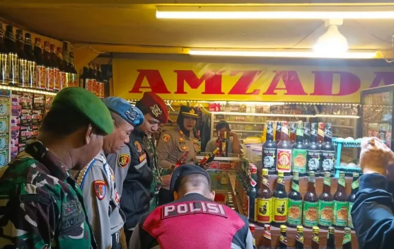  Polsek Megamendung Berantas Peredaran Miras Meresahkan