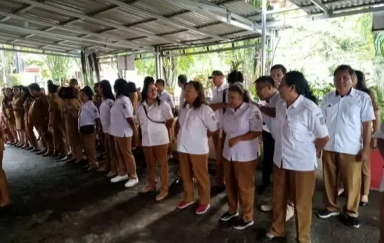 Apel Perdana 2026 ASN Sario Perkuat Kebersamaan