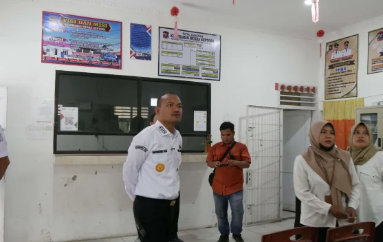 Wali Kota Tanjungbalai Sidak Kantor Lurah Muara Sentosa