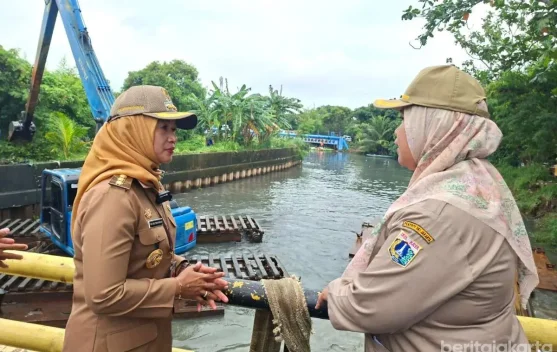 Antisipasi Banjir, Iin Pastikan Pompa Air Berfungsi Optimal