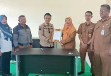 Disdikbud Kobar Tinjau Gedung Baru SMPN 6 Kumai