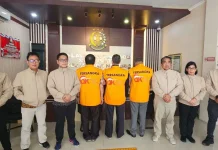 OJK Serahkan Tersangka Pasar Modal  PT Sriwahana Adityakarta