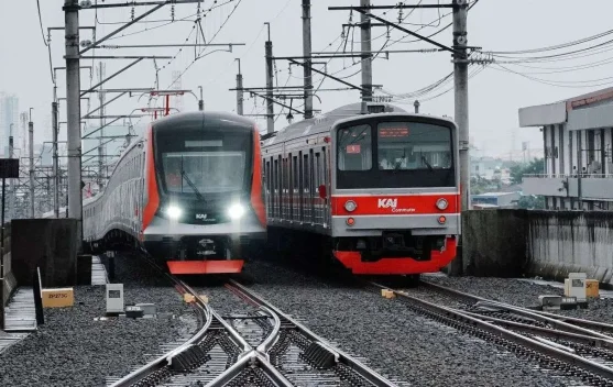 Imbas Genangan, KRL Alami Sejumlah Gangguan Perjalanan