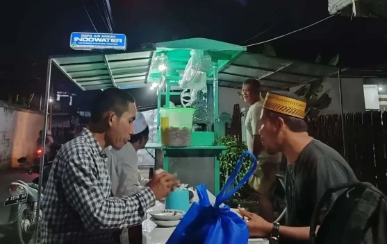Bubur Ijo Jadi Alasan Warga Berhenti Sejenak