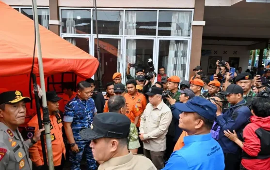 Transport Minister Reviews ATR Crash Search, Praises SAR