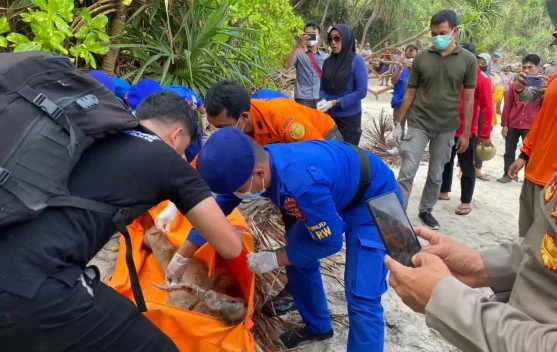 Polisi Dalami Penemuan Jenazah Perempuan di Pantai Teluk Sekedik