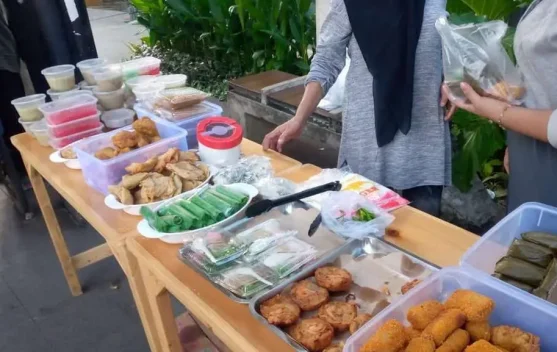 Tujuh Ide Usaha Menjanjikan di Bulan Ramadan