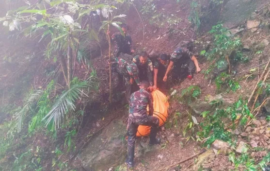 Tim Gabungan Temukan Korban Kedua Kecelakaan Pesawat ATR