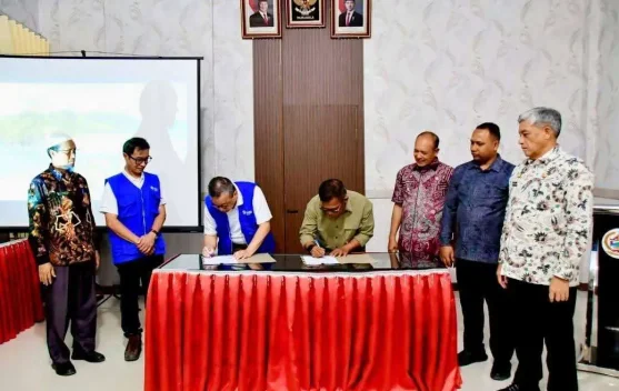 Pemkab Tapteng - Yayasan Habitat Kemanusiaan Indonesia Tandatangani Kesepakatan 